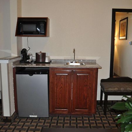 Best Western Plus Cutting Horse Inn & Suites Weatherford Exterior photo