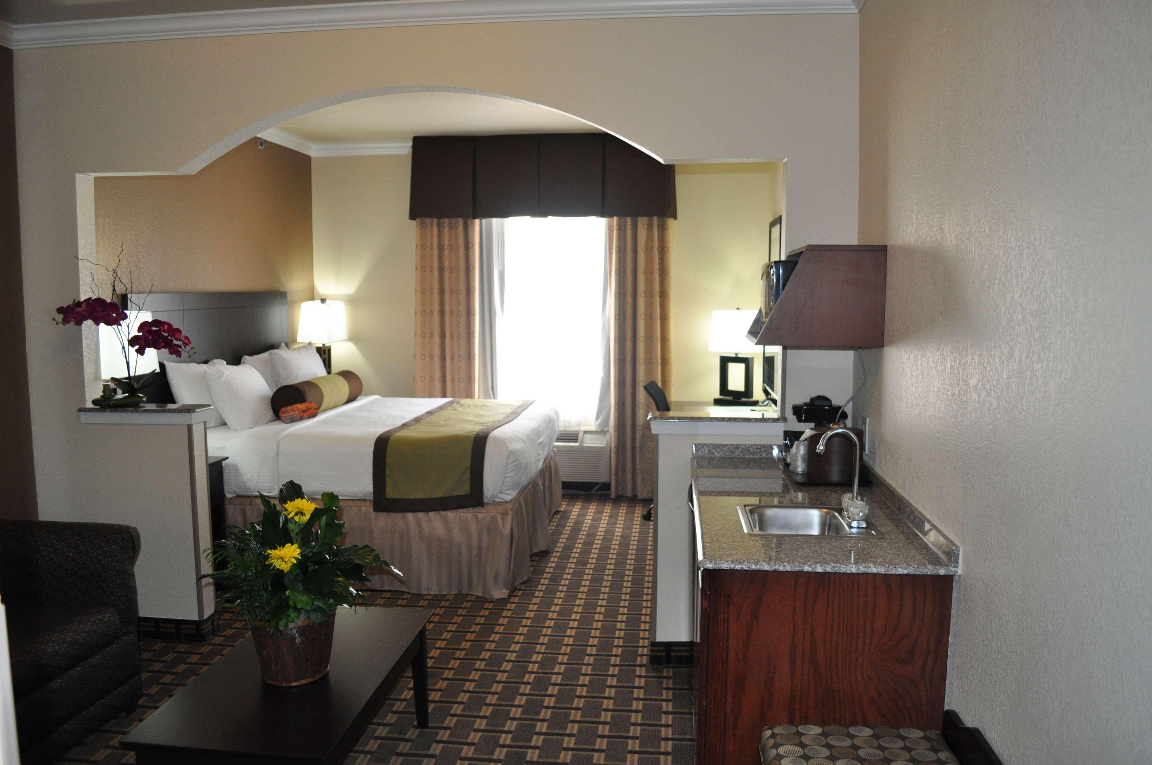 Best Western Plus Cutting Horse Inn & Suites Weatherford Exterior photo