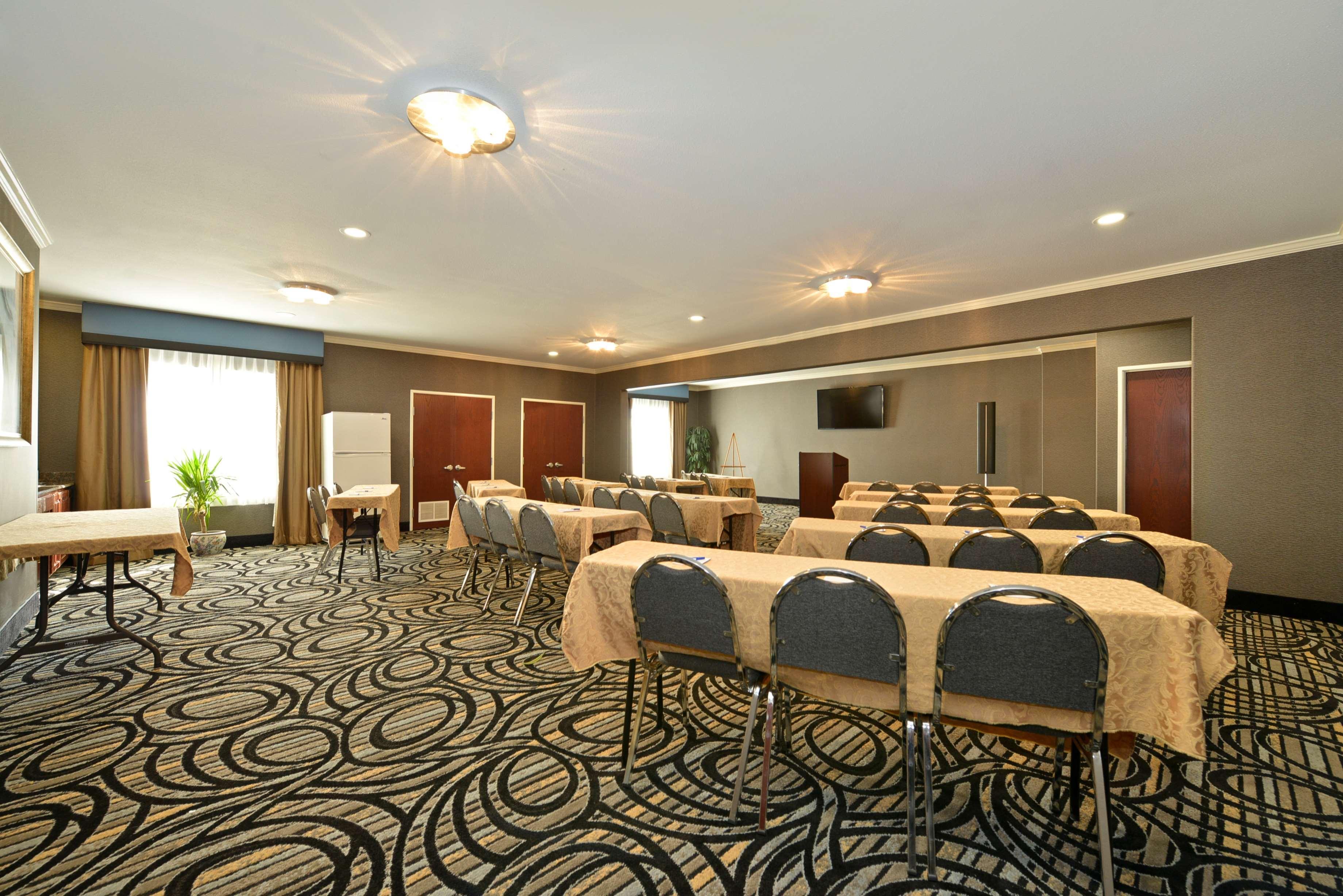 Best Western Plus Cutting Horse Inn & Suites Weatherford Exterior photo