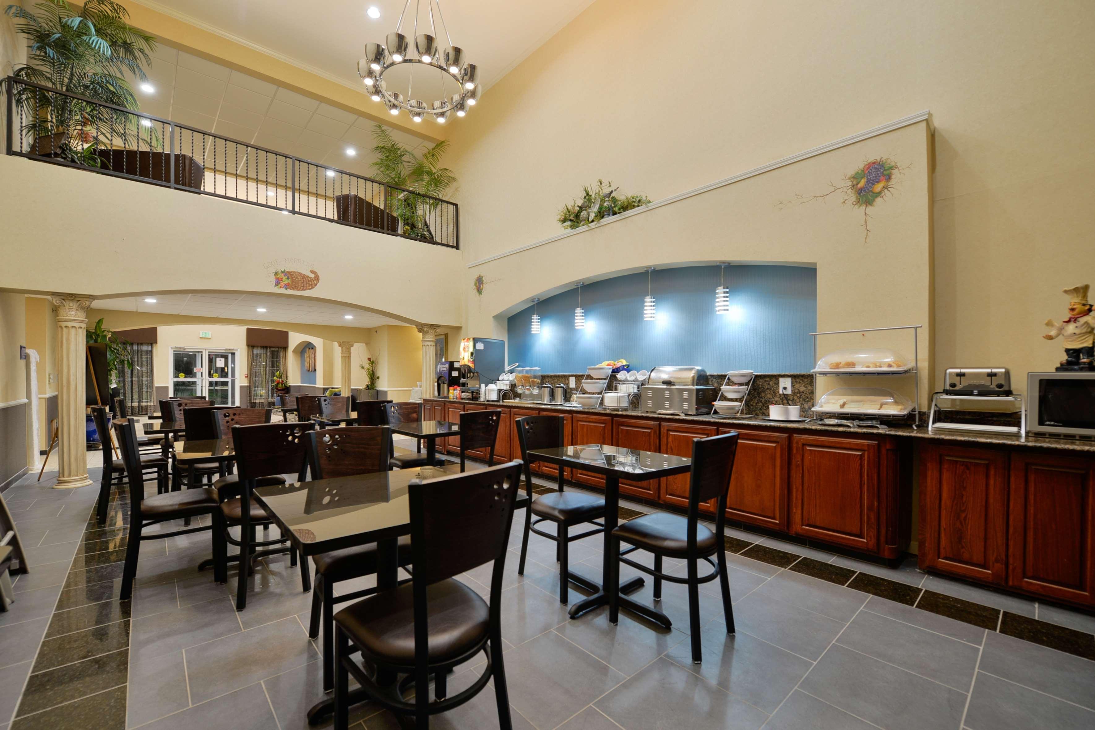 Best Western Plus Cutting Horse Inn & Suites Weatherford Exterior photo